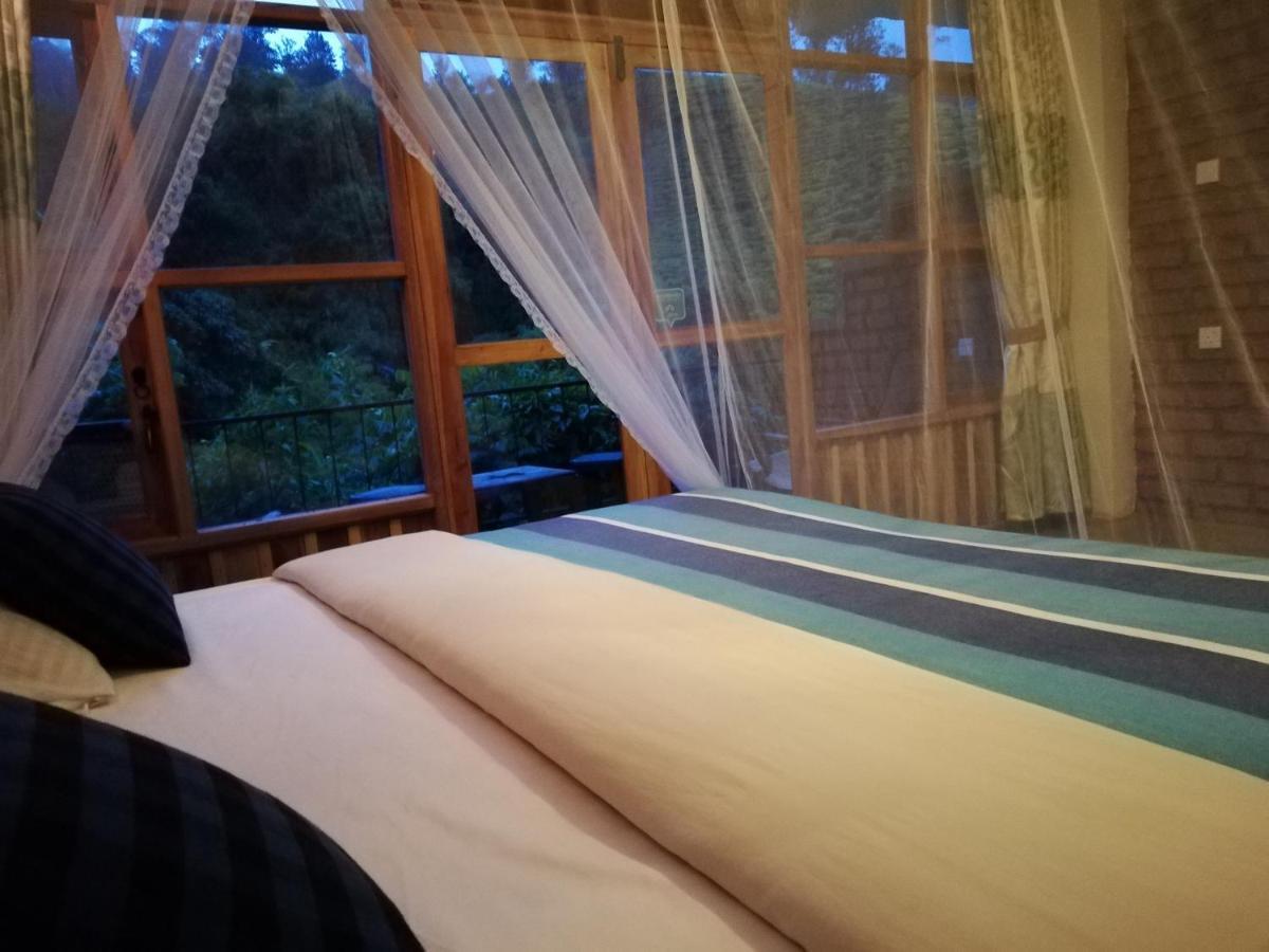 Ayubo Ella - Bed & Breakfast Eksteriør bilde