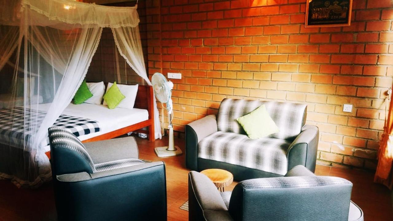 Ayubo Ella - Bed & Breakfast Eksteriør bilde